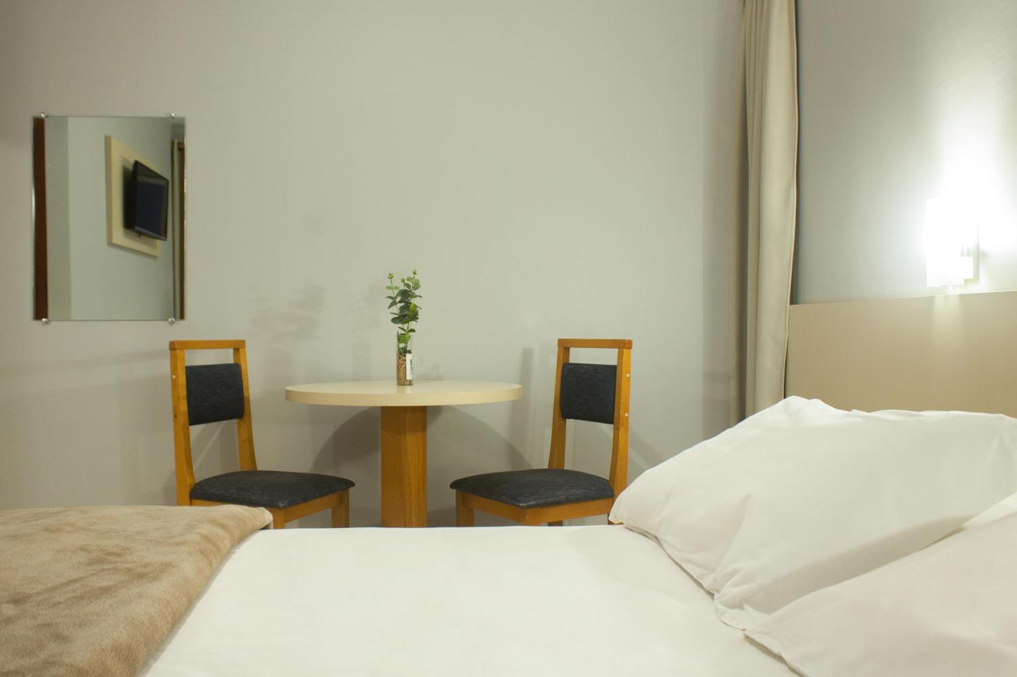 Hotel Cavera Alegrete Ngoại thất bức ảnh